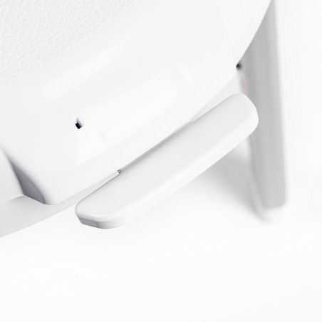 Tabouret robuste supportant jusqu'à 150 kg, parfait pour votre sécurité à domicile.