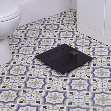 Balance parlante numérique noire verre trempé senior malvoyant PMR autonomie salle de bain CouleurSenior
