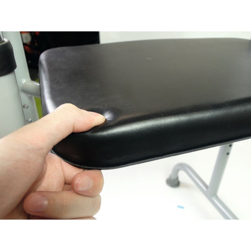 Gros plan sur assise confortable rabattable pour permettre à la personne de se reposer