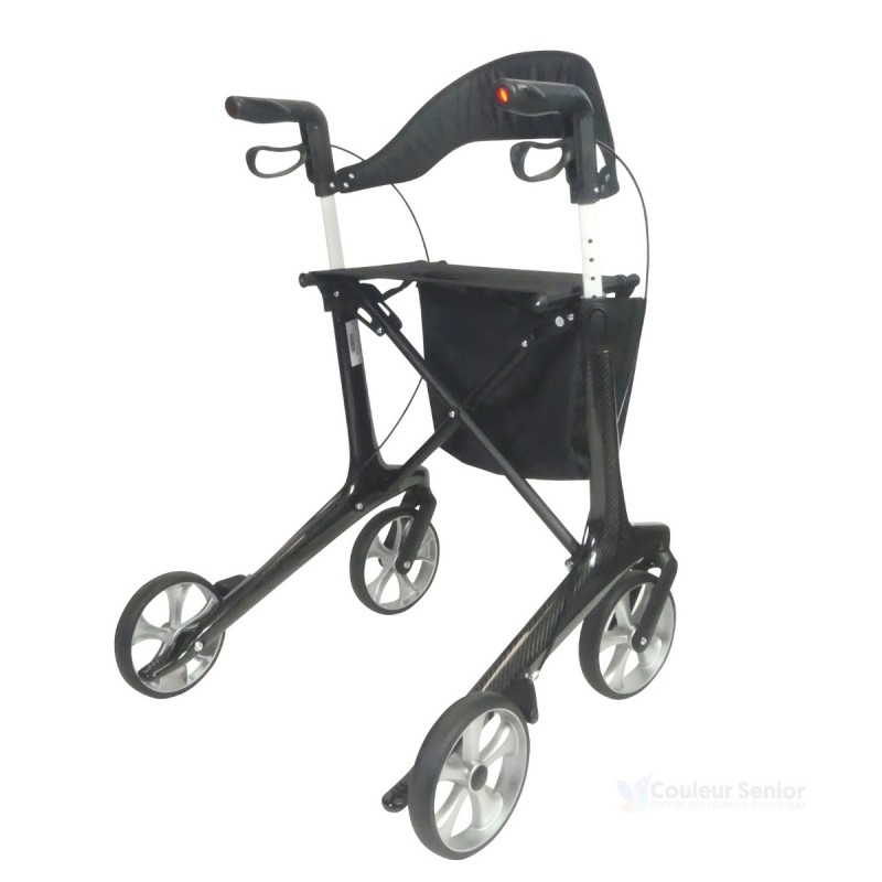 Neo Smart : un rollator senior ultra-léger qui supporte 136 kg en toute sécurité.