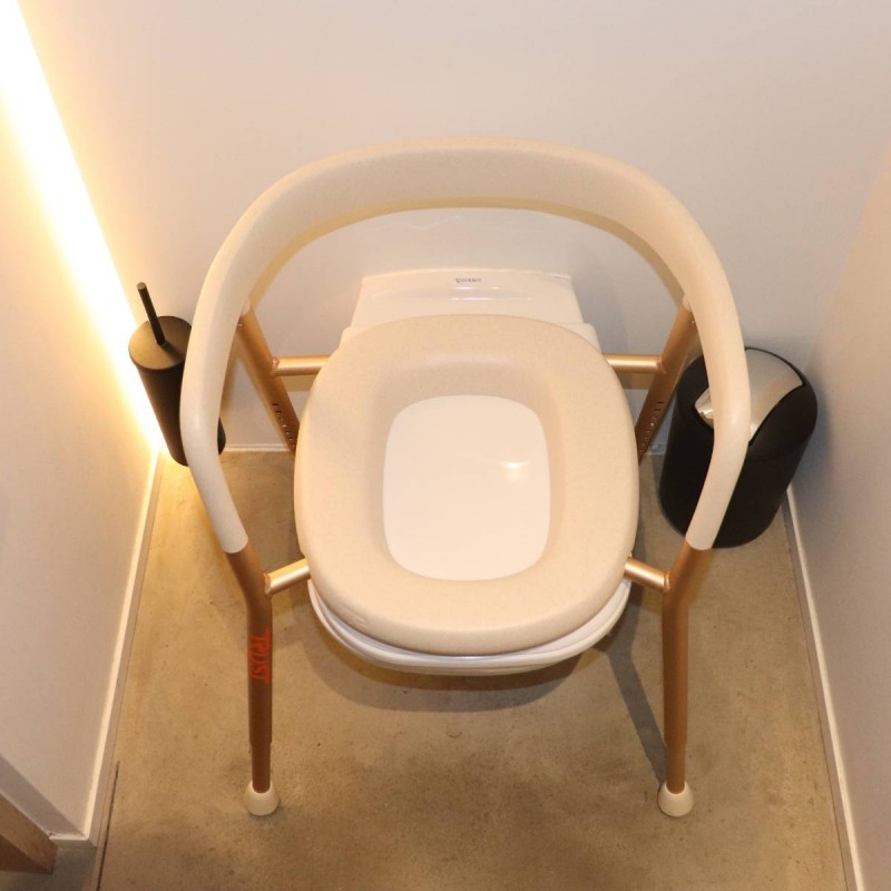 Chaise de toilette Let's Help Me avec accoudoirs sûrs. Remboursement sécurité sociale.