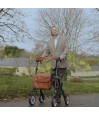 Marcher sans effort grâce au rollator Trive Uplivin. Remboursé sécurité sociale.
