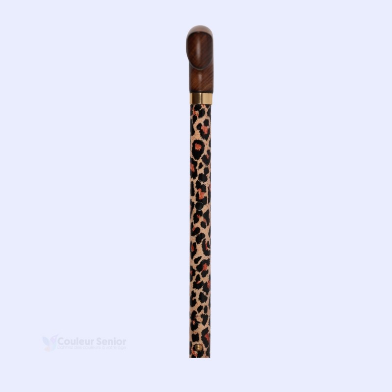 Style original: canne de marche réglable pour femme, motif léopard, poignée en bois. Éligible Sécu.