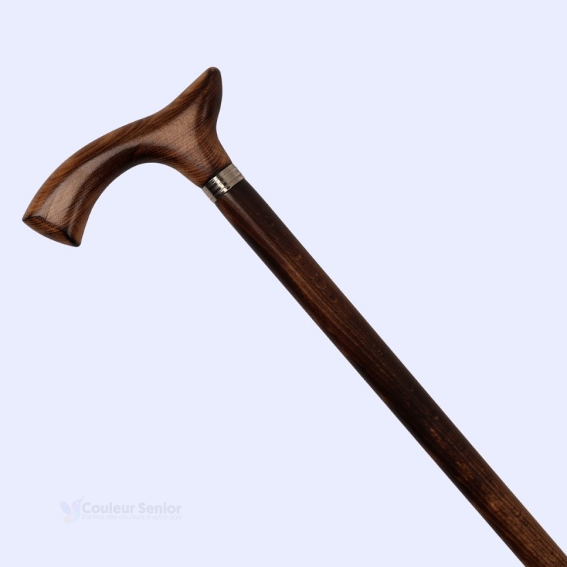 Poignée Derby ergonomique sur canne de marche senior en bois d’aspect chêne, de qualité supérieure.
