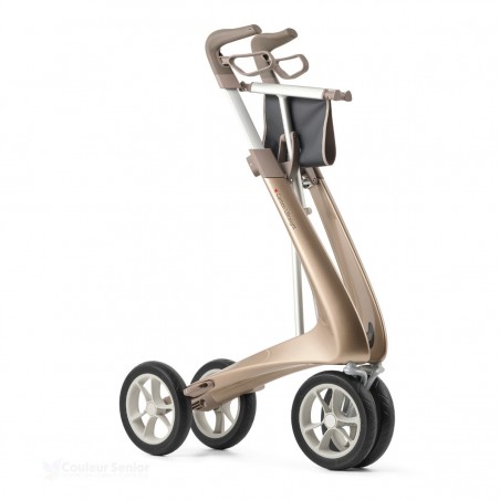 Déambulateur 4 roues Carbon Ultralight ACRE or plié avec poignées beige et roues blanches
