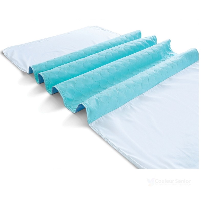 Lot de 2 alèses lavables avec rabats turquoise et blanc pliées – alèse réutilisable lit double