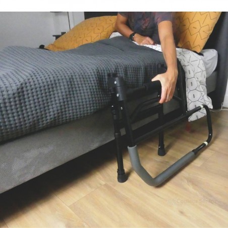 Installation barrière de lit escamotable sur sommier tapissier pieds réglables au sol