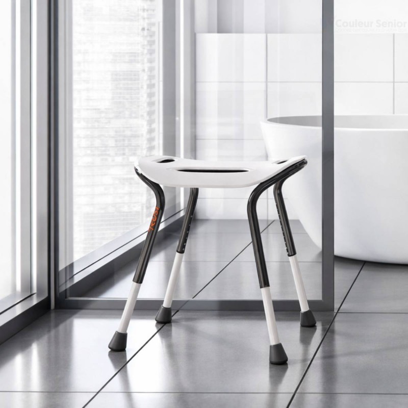 Siège de douche TrustCare Let's Sing blanc design scandinave salle de bain contemporaine carrelage gris