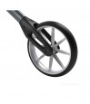 Gros plan roue 20cm aluminium déambulateur lets move maniable tous terrains couleur senior