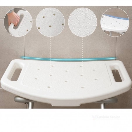 Assise ergonomique perforée du tabouret de douche. Écoulement de l'eau et confort des seniors.
