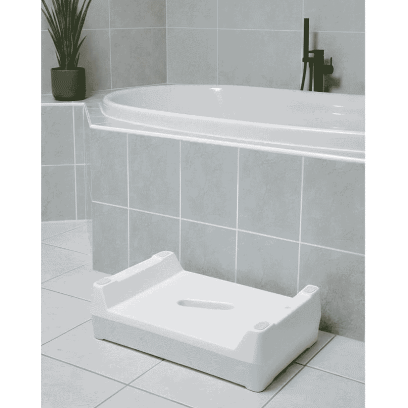 Marchepied pour l'accès et la sortie de la baignoire. Idéal pour la sécurité des seniors.