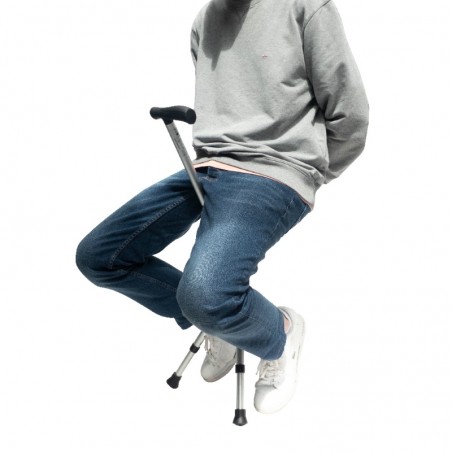 Assise galbée en plastique noir et poignée en T au revêtement souple de la canne siège pliante Escale