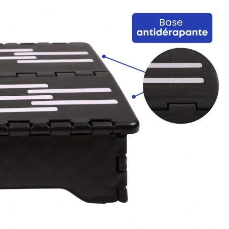 Surface antidérapante du marchepied pliable, aide parfaite à la mobilité à la maison.