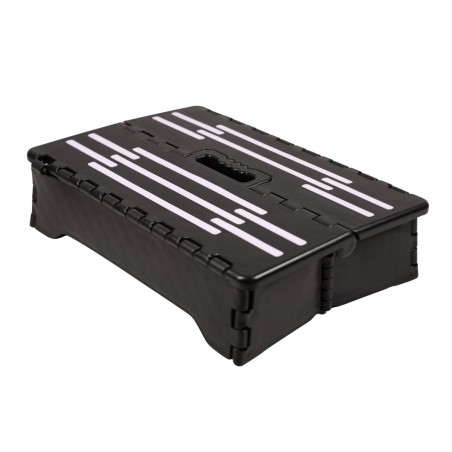 Vue latérale du marchepied pliable antidérapant noir garantissant une adhérence parfaite sur tous les sols.