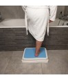 Marchepied de baignoire en situation réelle, un équipement vital pour vos parents âgés.