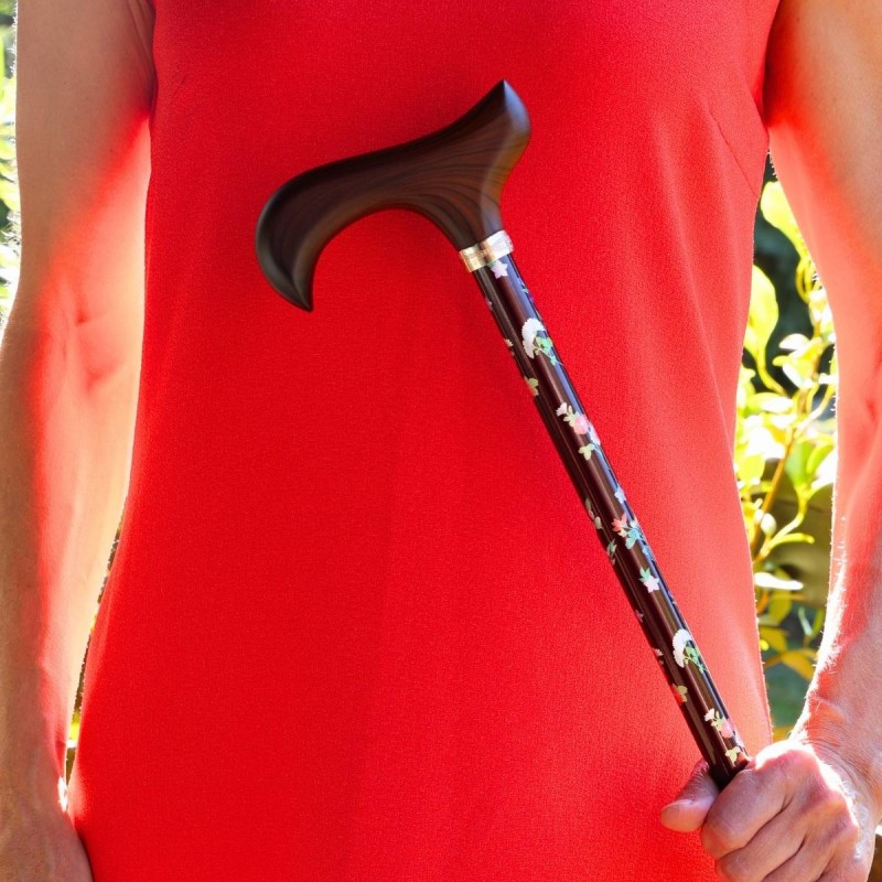 Canne de marche Kimono pour des soirées spéciales, sobre et élégante.