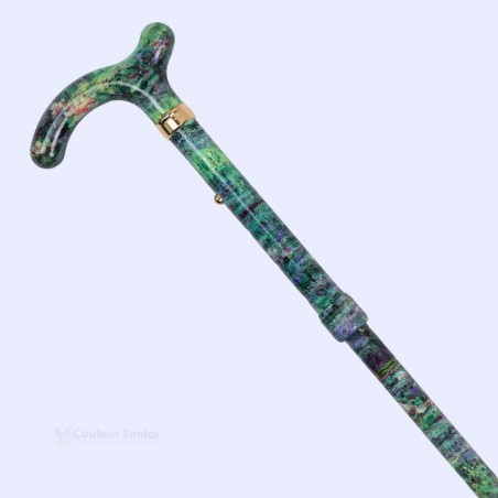 Vue en diagonale de cette canne de marche originale pour femme, dotée d’une poignée en T élégante.
