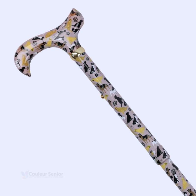 Jolie canne de marche réglable en diagonale. Parfait pour une grand-mère avec des animaux.
