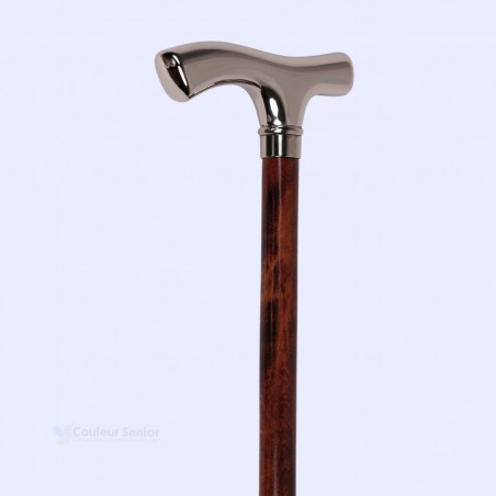 Gros plan sur la poignée acrylique marron. Conception haut de gamme pour marche stable.