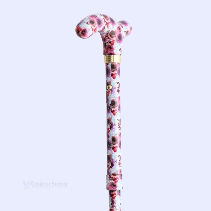 Détail de poignée en T de cette canne de marche sobre et originale. Super cadeau pour femme.