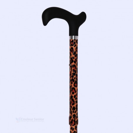 Canne de marche motif léopard. Un rangement facile pour une belle première expérience.