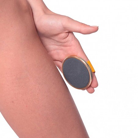 Disque dépilatoire réutilisable utilisé sur le bras épilation douce abrasion peaux matures — Couleur Senior