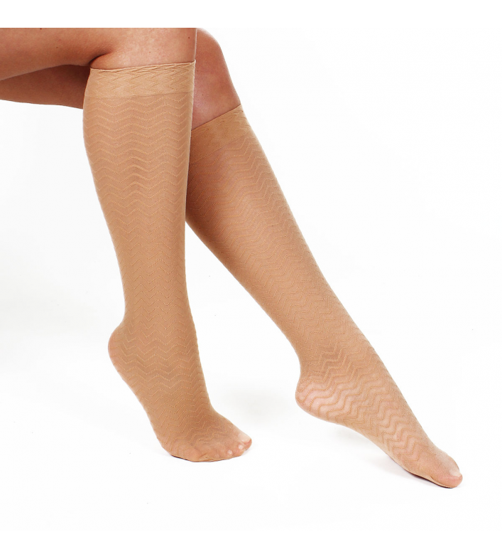 Paire de mi-bas anti-fatigue motif vagues couleur beige
